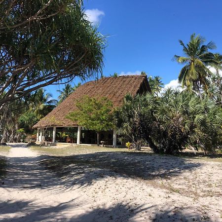 Emayani Beach LodgePangani エクステリア 写真