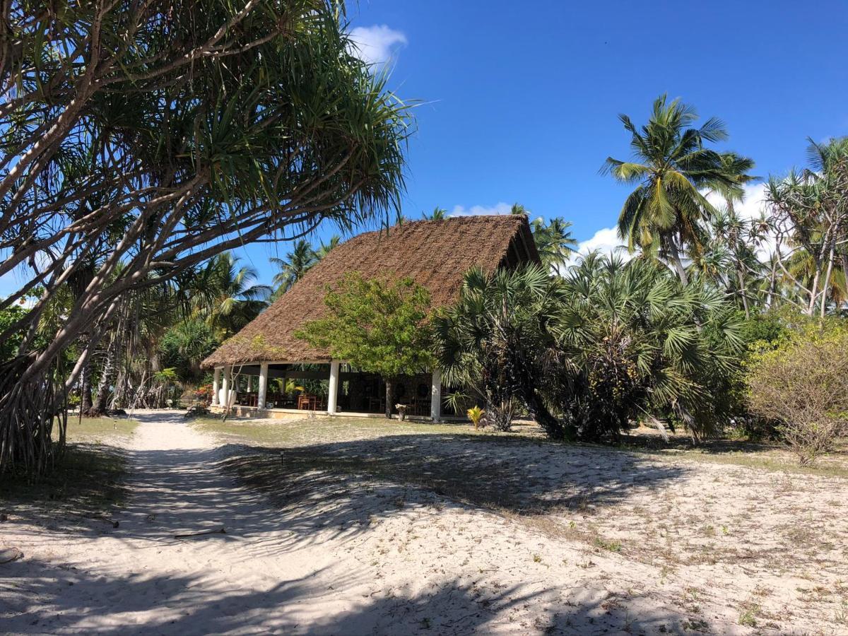 Emayani Beach LodgePangani エクステリア 写真