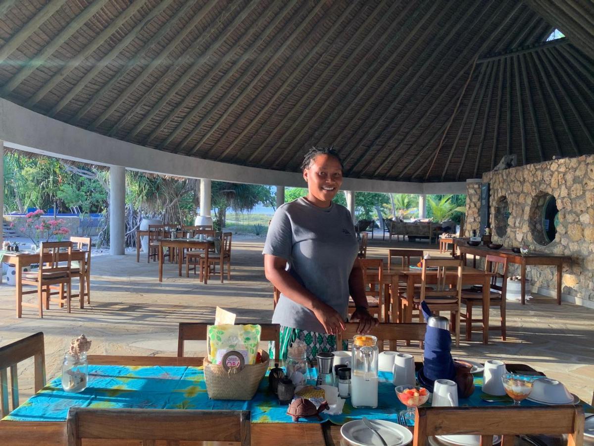 Emayani Beach LodgePangani エクステリア 写真