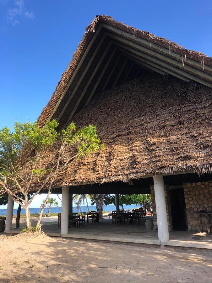 Emayani Beach LodgePangani エクステリア 写真