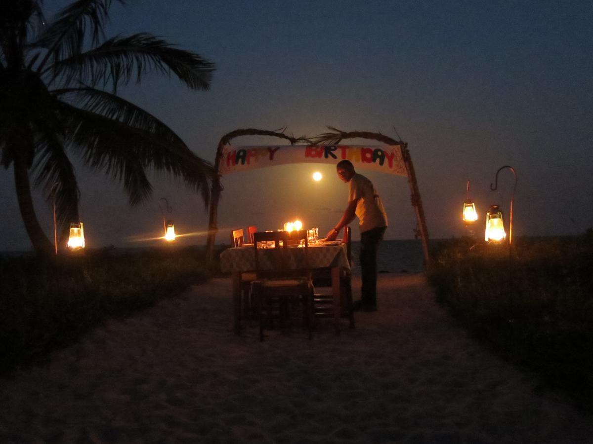 Emayani Beach LodgePangani エクステリア 写真